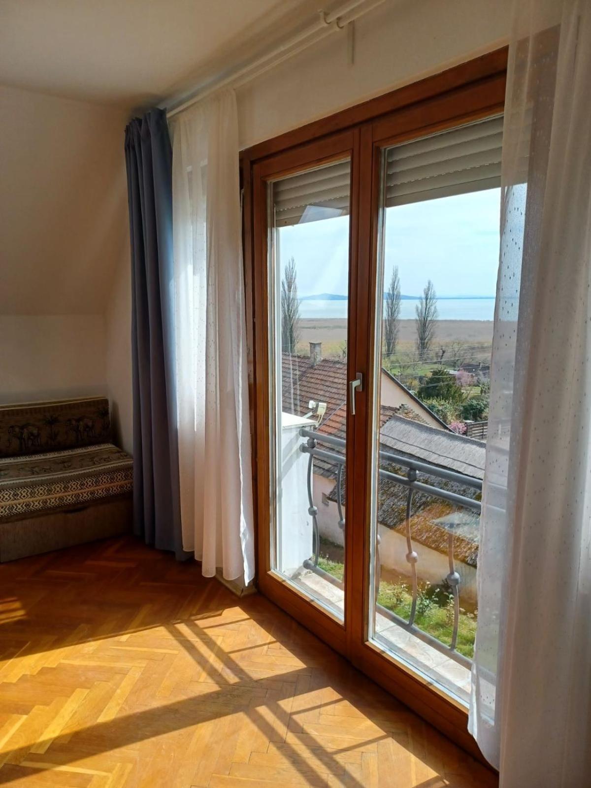 Szigligeti Panorama Apartmanhaz Exteriér fotografie