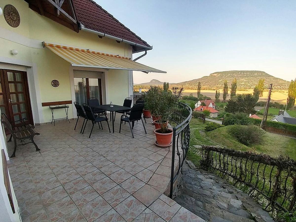 Szigligeti Panorama Apartmanhaz Exteriér fotografie